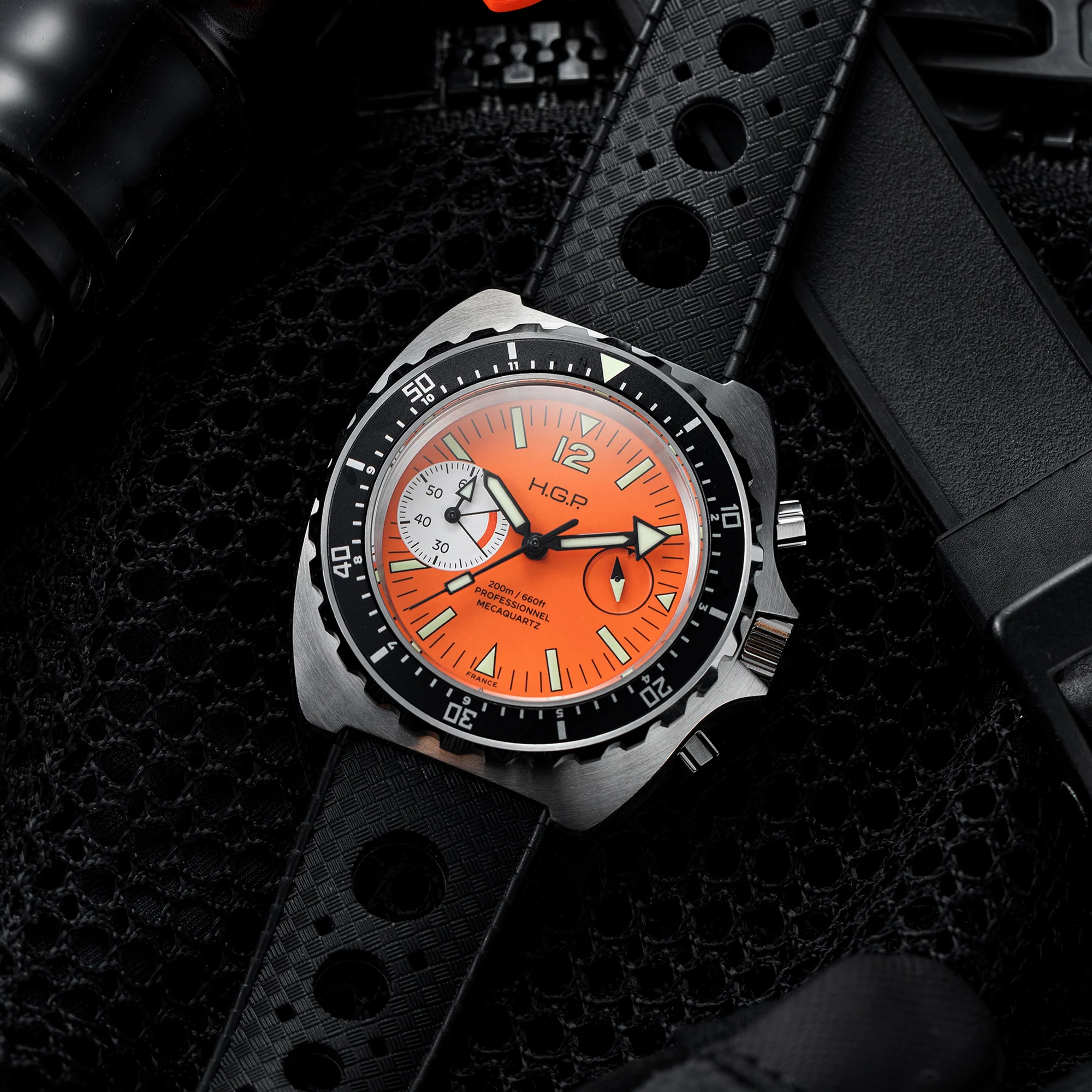Diver 200M Chrono-Mecaquartz - Orange Dial & White Big-Eye Chronograph - Image 5