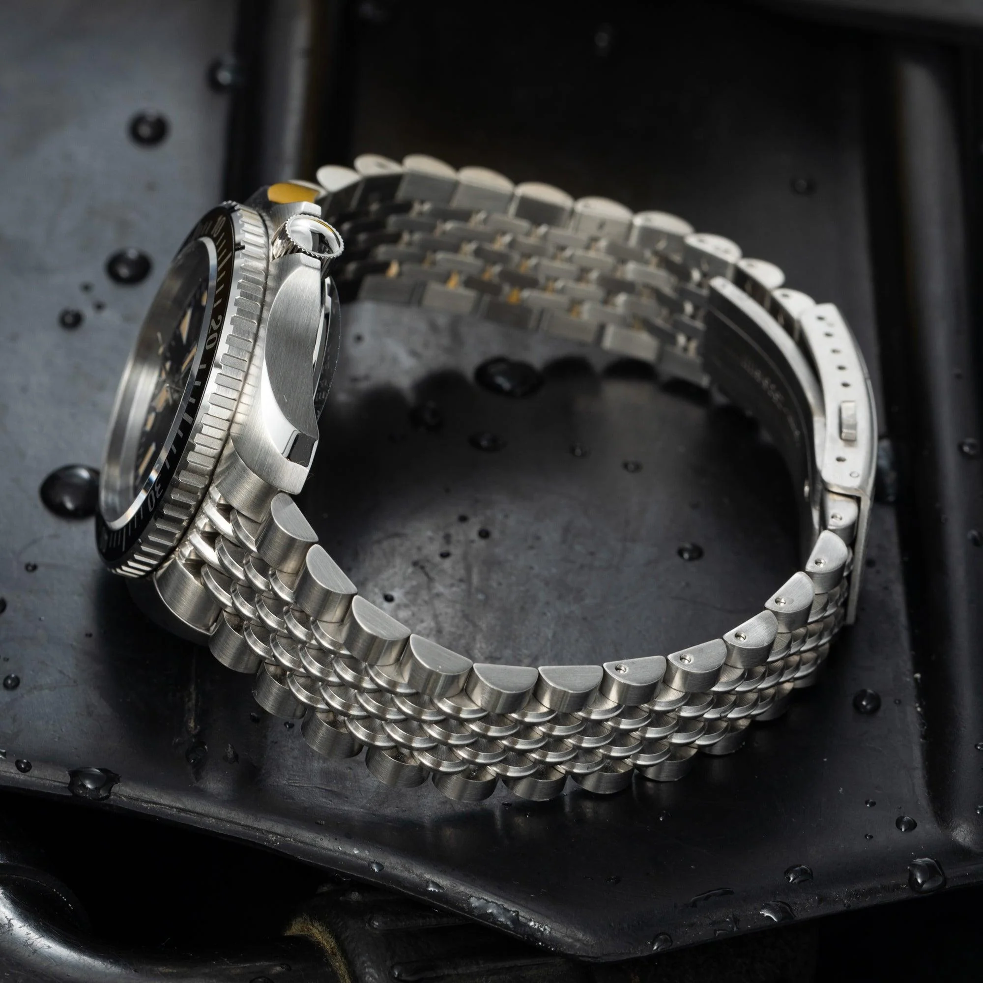 Diver 200M Automatic Vintage Diving Watch - Image 10