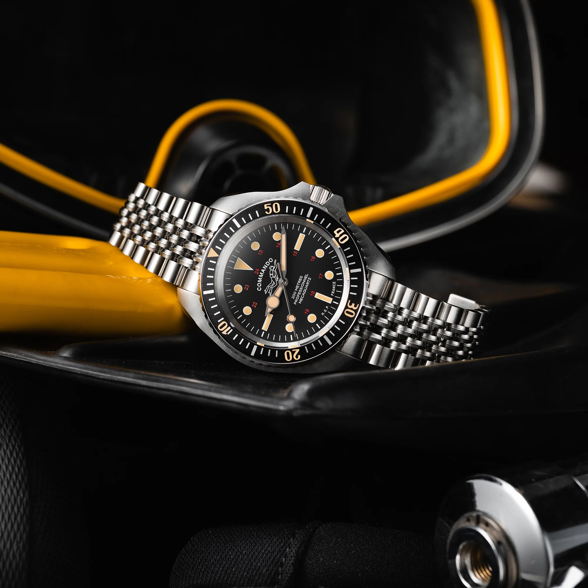 Diver 200M Mecaquartz Commando Diving Watch - Vintage - Image 7